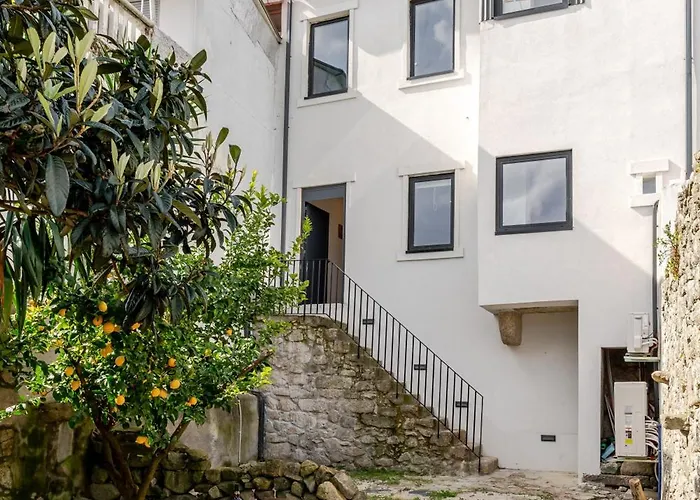 Hostwise - Stylish Sunny Flats Appartamento Oporto