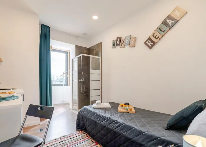 Hostwise - Stylish Sunny Flats * Oporto