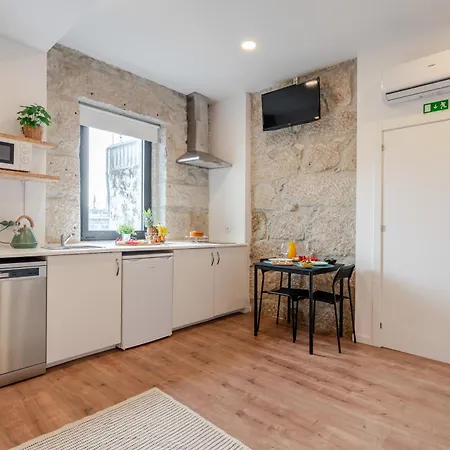 Hostwise - Stylish Sunny Flats Apartment Porto