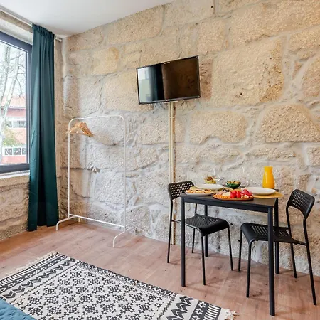 Hostwise - Stylish Sunny Flats Apartment Porto