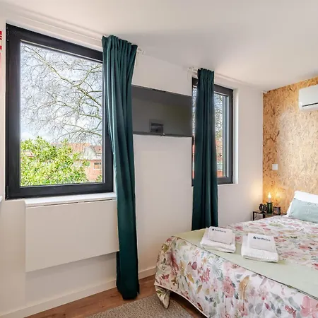 Apartment Hostwise - Stylish Sunny Flats *