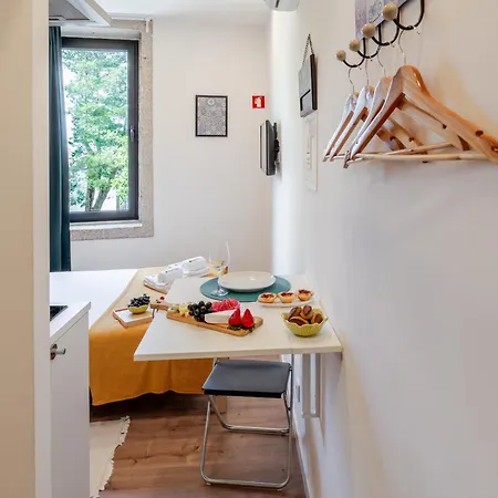 Apartament Hostwise - Stylish Sunny Flats *