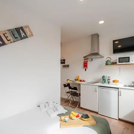 Apartamento Hostwise - Stylish Sunny Flats *