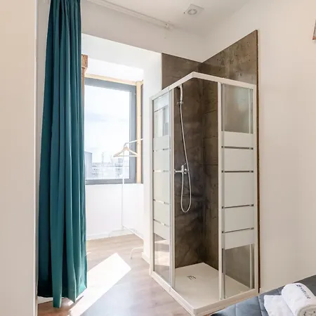 Hostwise - Stylish Sunny Flats Apartament Porto