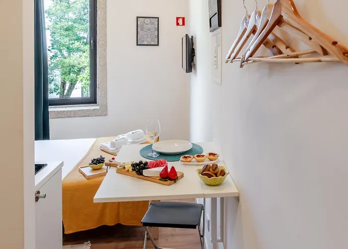 Apartmán Hostwise - Stylish Sunny Flats *