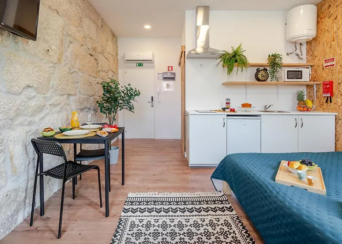 Hostwise - Stylish Sunny Flats Apartmán *