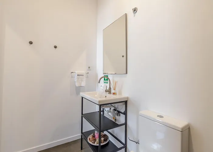 Hostwise - Stylish Sunny Flats Porto