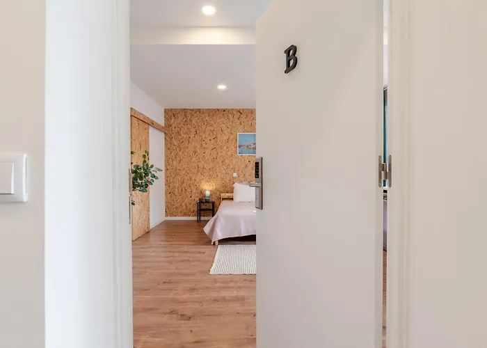 Apartmán Hostwise - Stylish Sunny Flats *