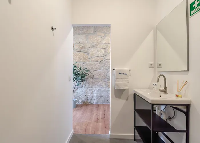 Hostwise - Stylish Sunny Flats * Porto