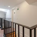 Hostwise - Stylish Sunny Flats דירה פורטו