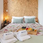 Hostwise - Stylish Sunny Flats דירה פורטו