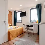 Hostwise - Stylish Sunny Flats * פורטו