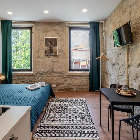 Hostwise - Stylish Sunny Flats Πόρτο