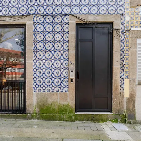 Hostwise - Stylish Sunny Flats Daire Porto
