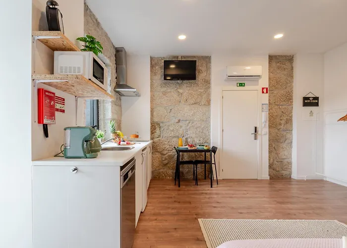 Hostwise - Stylish Sunny Flats * Πόρτο