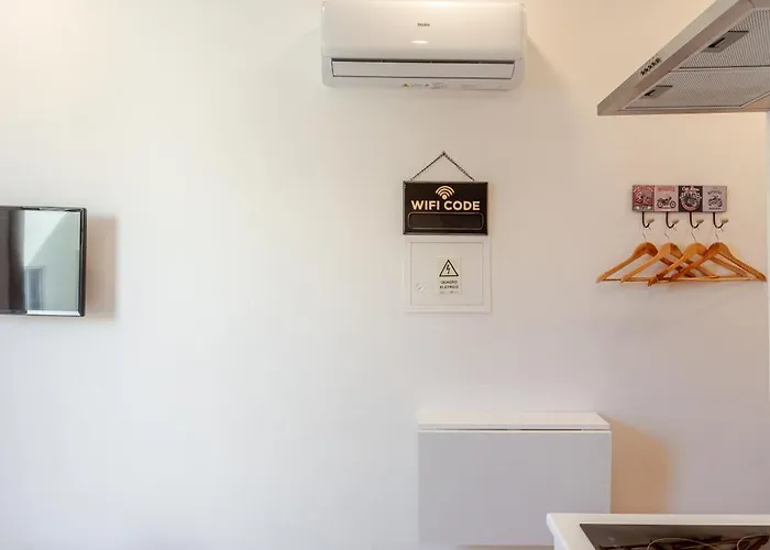 Hostwise - Stylish Sunny Flats Διαμέρισμα *